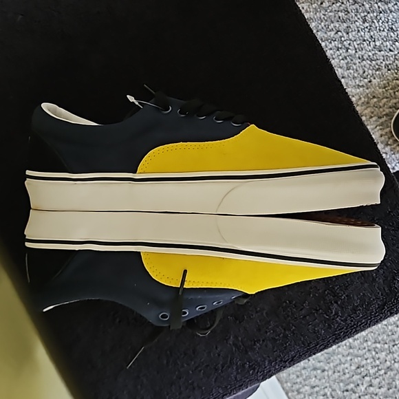 NWOT VANS COLOR BLOCK SNEAKERS - Picture 6 of 9